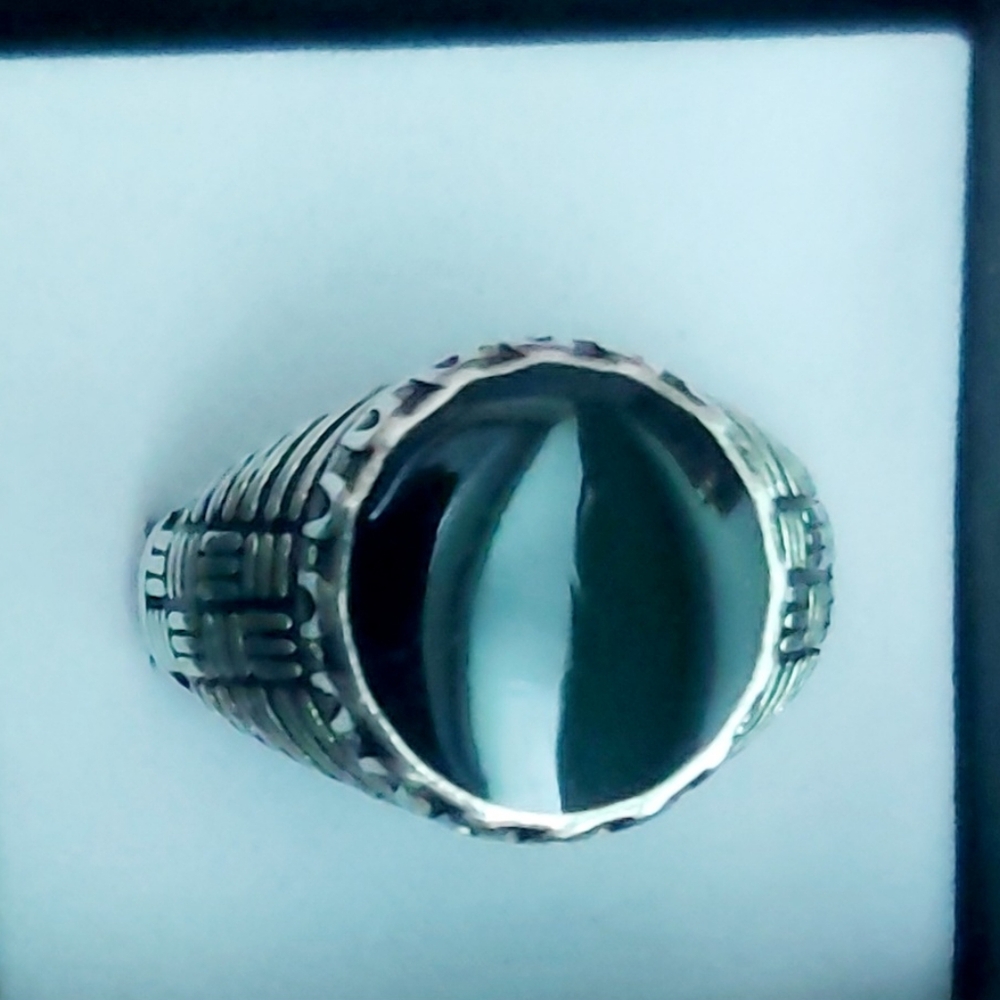 Silver and Black Statement Ring - Picture 7 of 8